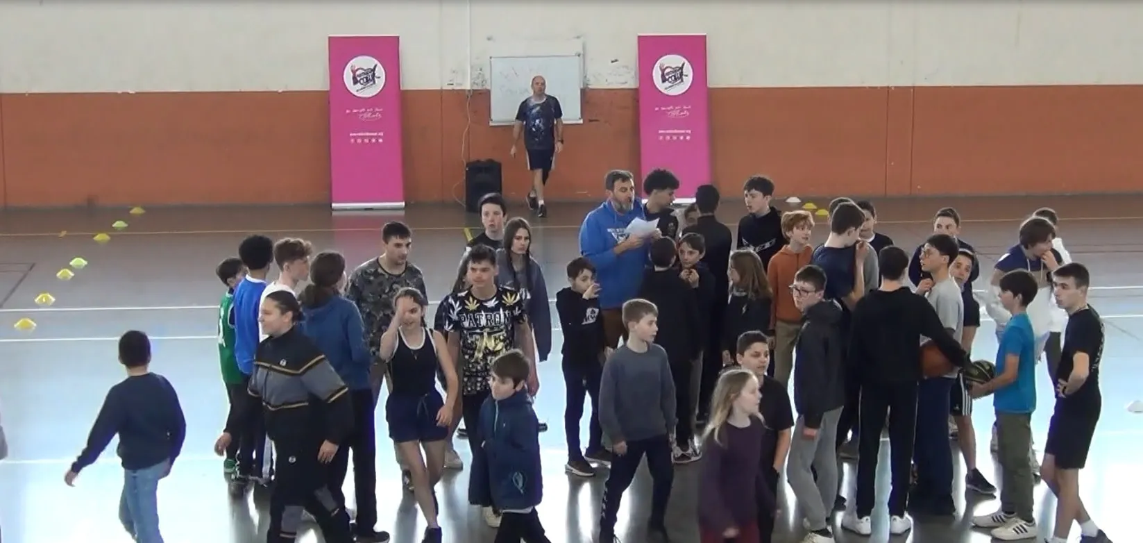 Les Ados du Cœur lors du tournoi de basket solidaire, 1/6